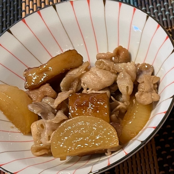 豚肉と大根とさつま揚げの煮物